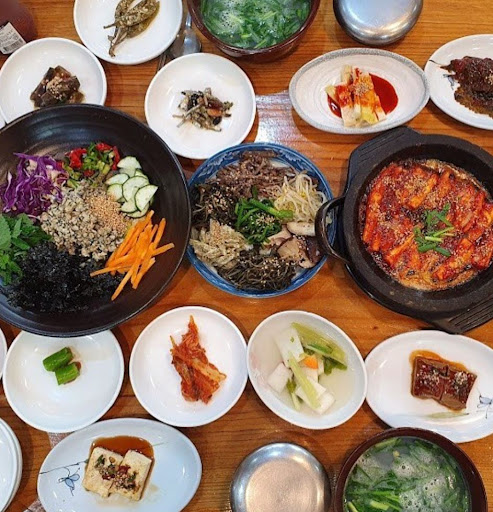 하동맛집 '쉬어가기좋은날식당'의 특별한 맛! 재첩더덕정식으로 즐기는 식사